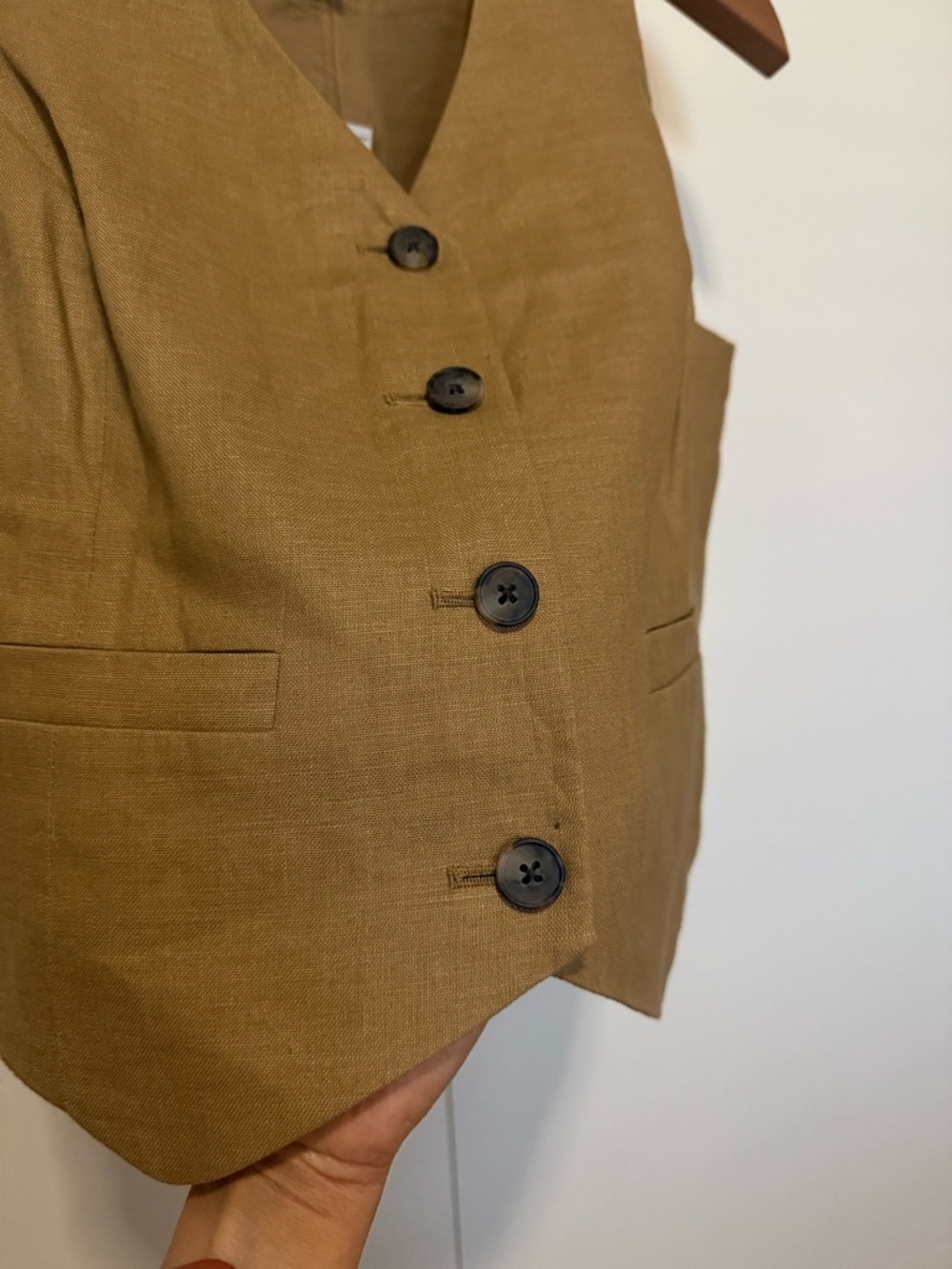 NWT Banana Republic Women's Tan Linen Button-Up Vest- size 4 - Picture 5 of 10